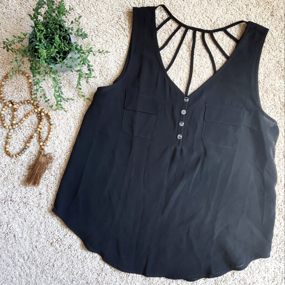 Design Cut Out Back Tank Top - Size L